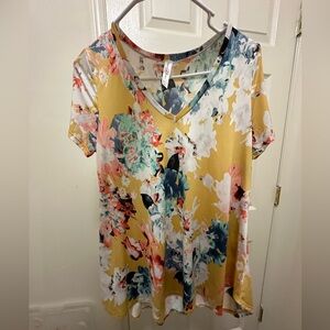 Women’s floral top